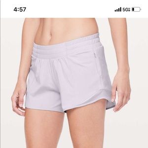 Lululemon hotty hot shorts in ice grey, 4” inseam
